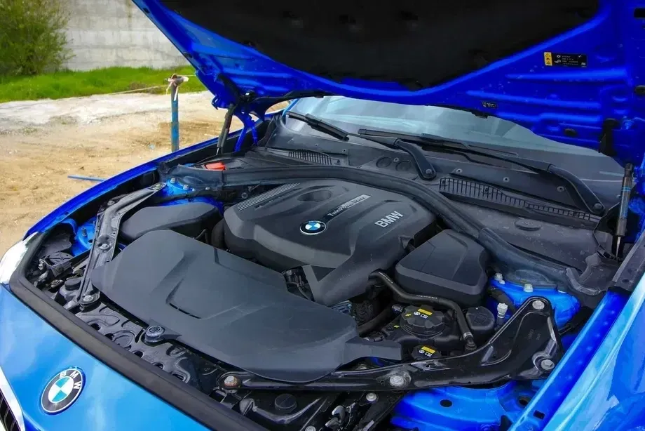 BMW Seria 2 230i AT M Sport — imagine 2