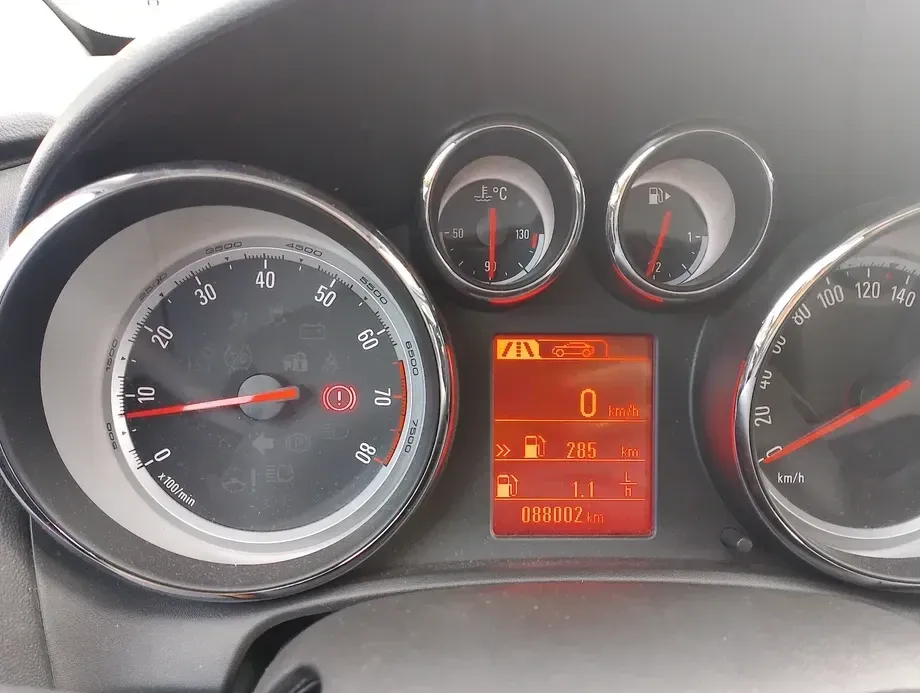 Opel Astra J 1.4 Turbo ECOTEC Drive — imagine 6