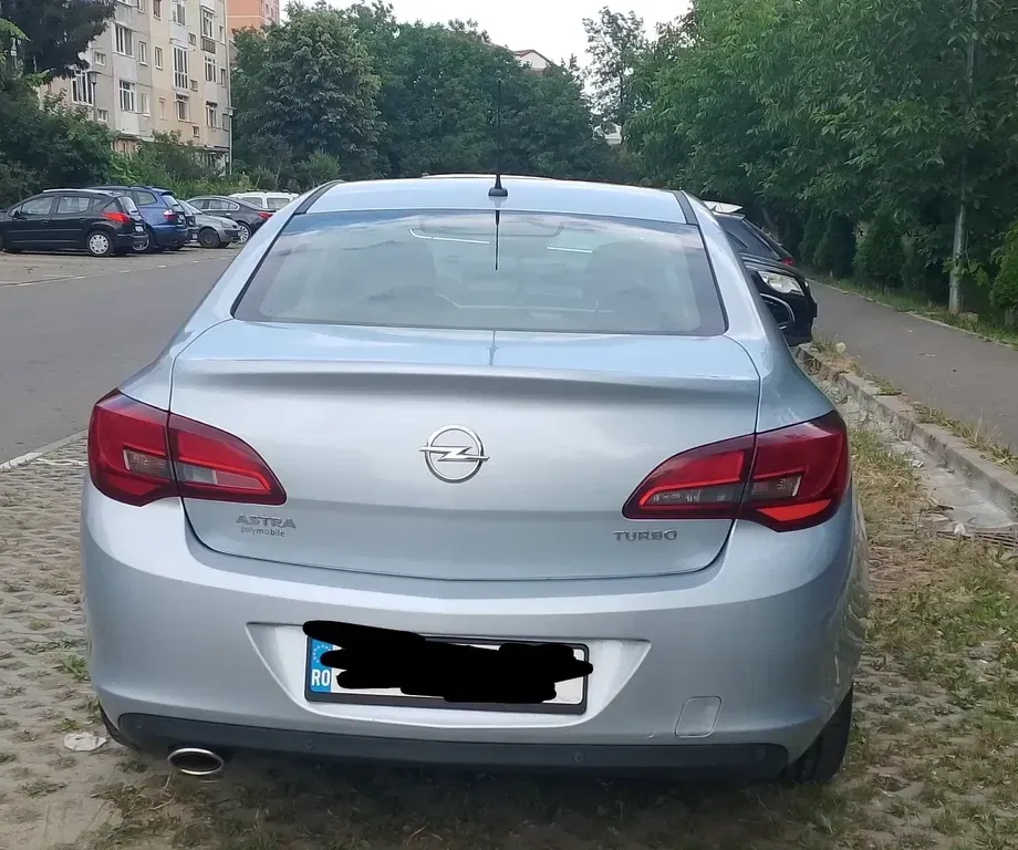 Opel Astra J 1.4 Turbo ECOTEC Drive — imagine 5