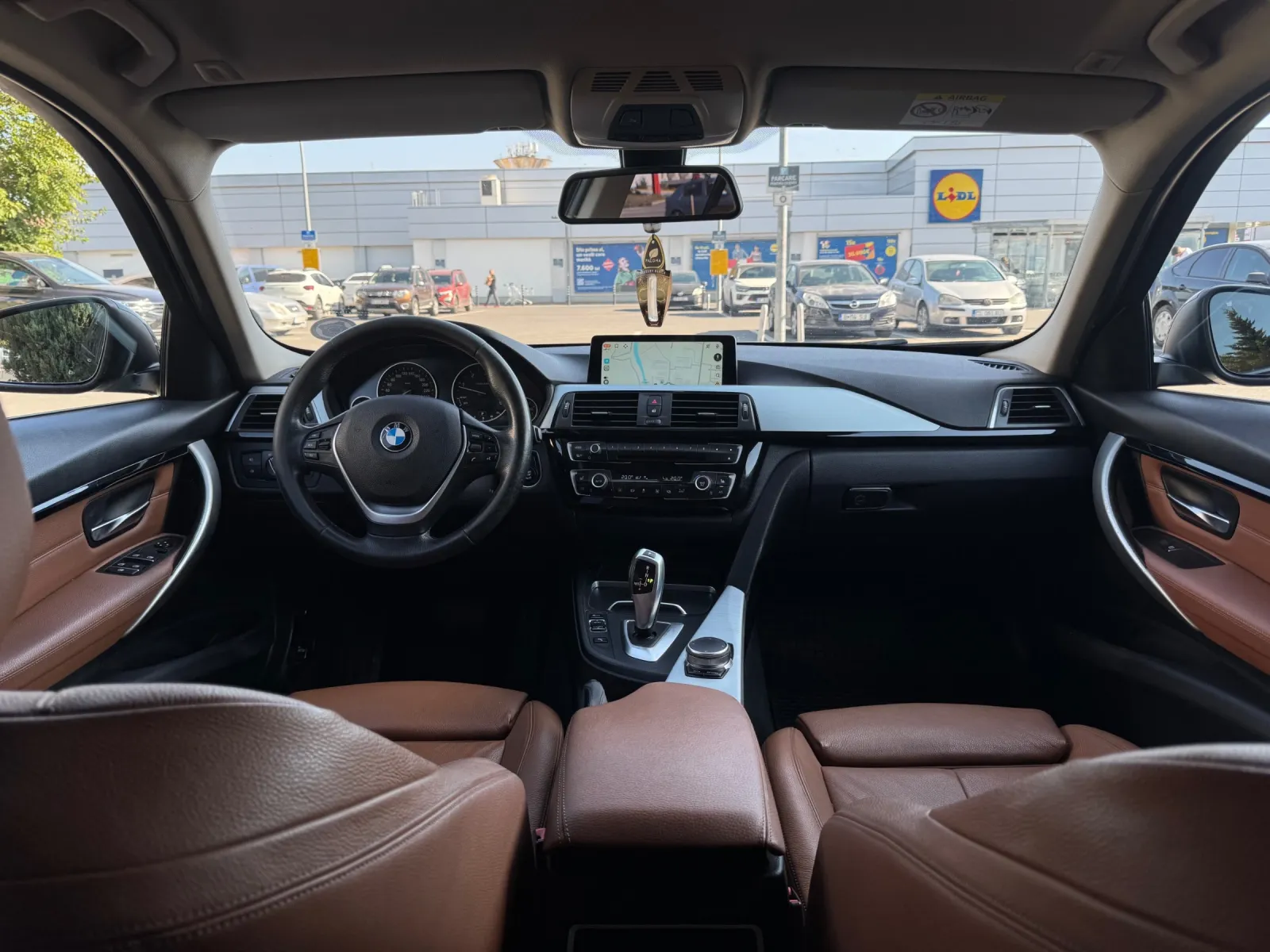 BMW Seria 3 F30 320d — imagine 3