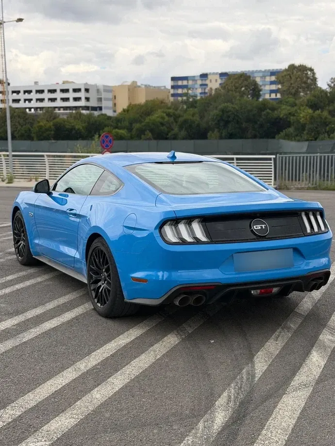 Ford Mustang VI 5.0 V8 GT — imagine 3