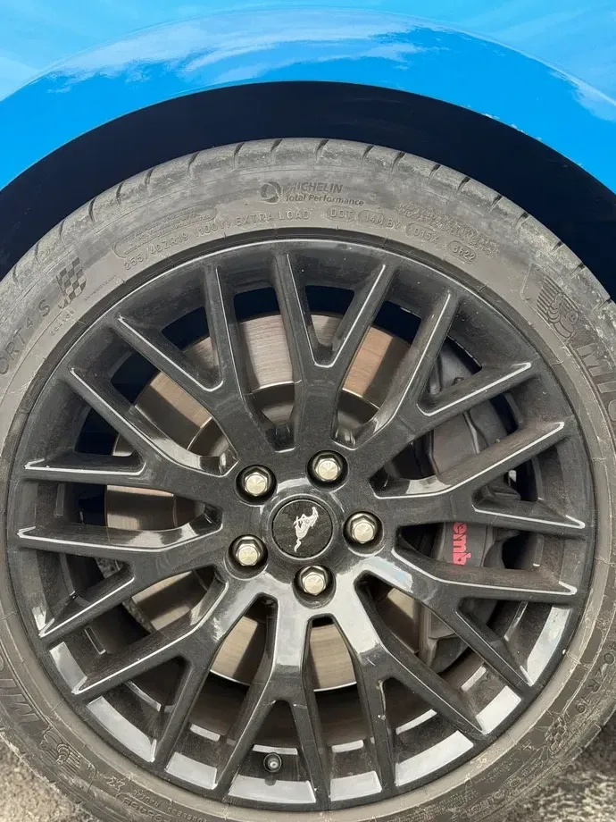 Ford Mustang VI 5.0 V8 GT — imagine 2