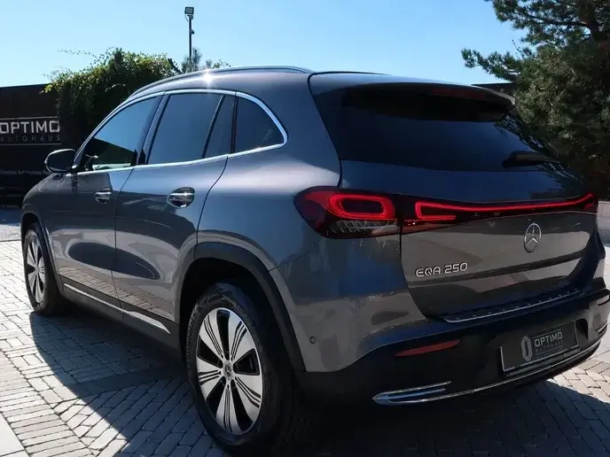 Mercedes-Benz EQA