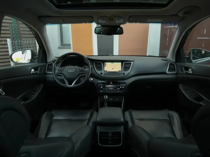 Hyundai Tucson III 2.0 CRDI 4WD Automatik Premium