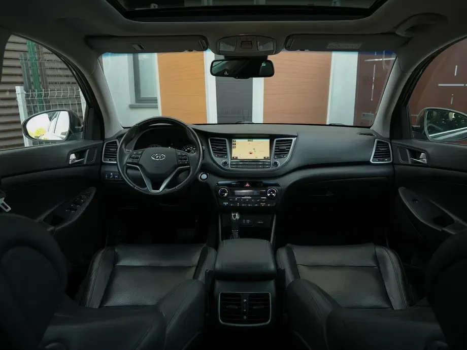 Hyundai Tucson III 2.0 CRDI 4WD Automatik Premium — imagine 4