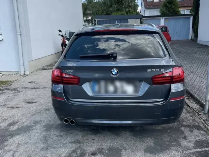 BMW Seria 5 F10/F11/F07 [2010 - 2017] 530d xDrive Sport-Aut. Luxury Line