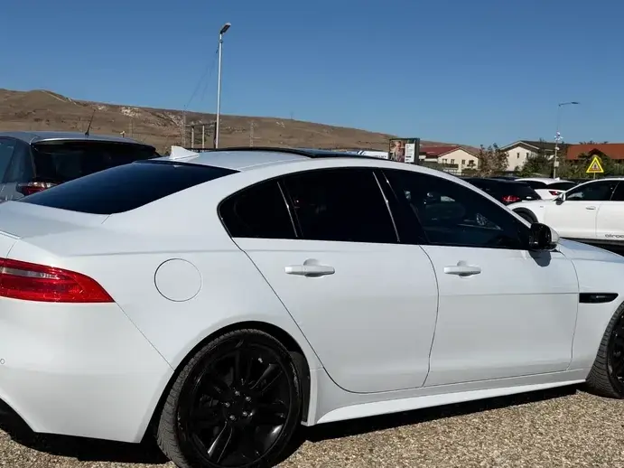 Jaguar XE 20d Aut. R-Sport Ingenium Edition