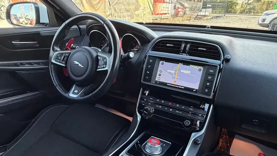 Jaguar XE 20d Aut. R-Sport Ingenium Edition — imagine 6