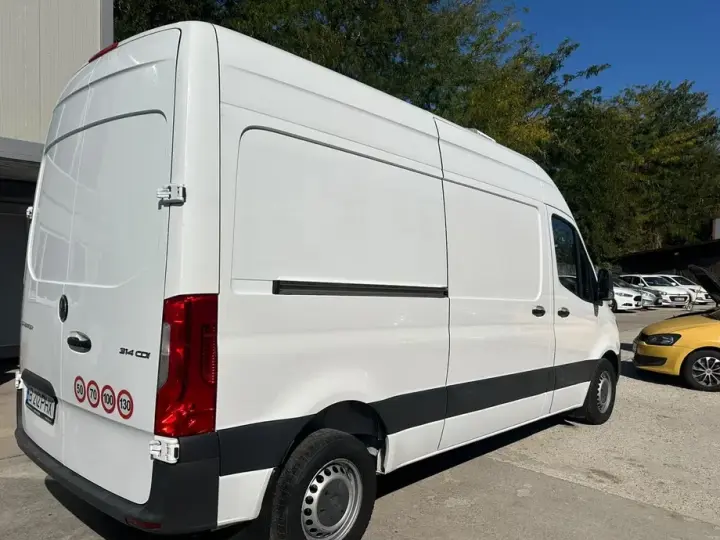Mercedes-Benz Sprinter