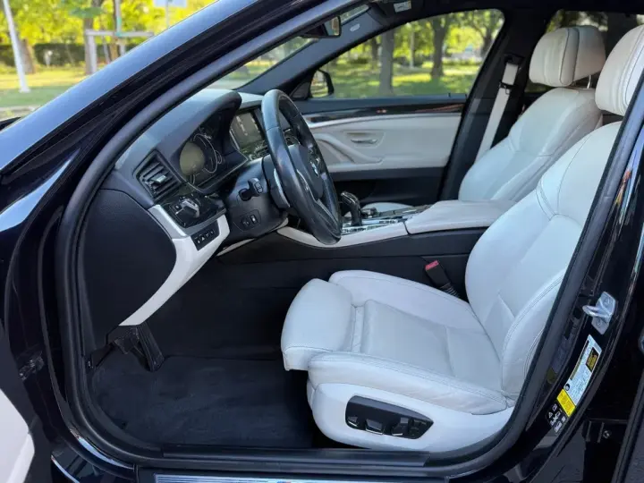 BMW Seria 5 F10/F11/F07 [2010 - 2017]
