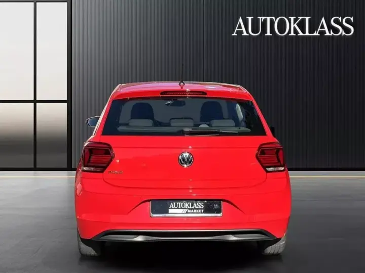 Volkswagen Polo VI 1.0 TSI DSG Comfortline