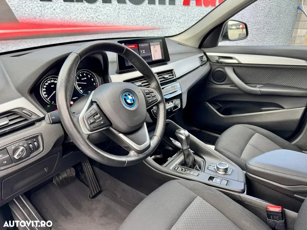 BMW X1 xDrive25e AT PHEV — imagine 6