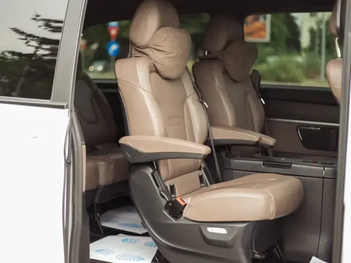 Mercedes-Benz V 300 d Combi Extra-lung 237 CP AWD 9AT