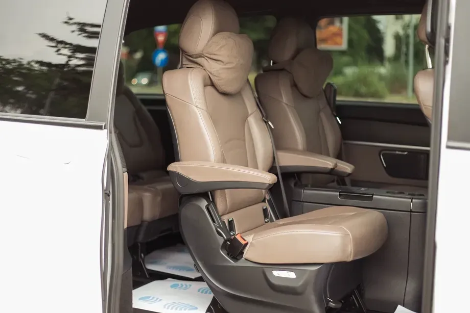 Mercedes-Benz V 300 d Combi Extra-lung 237 CP AWD 9AT — imagine 6