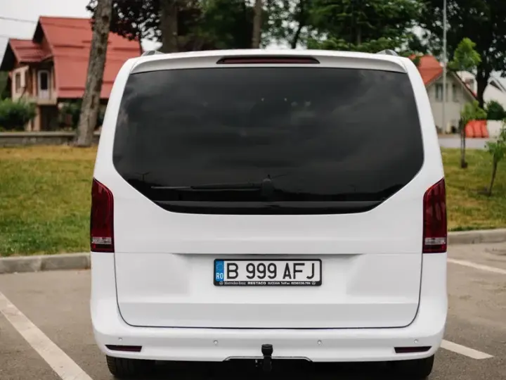 Mercedes-Benz V 300 d Combi Extra-lung 237 CP AWD 9AT