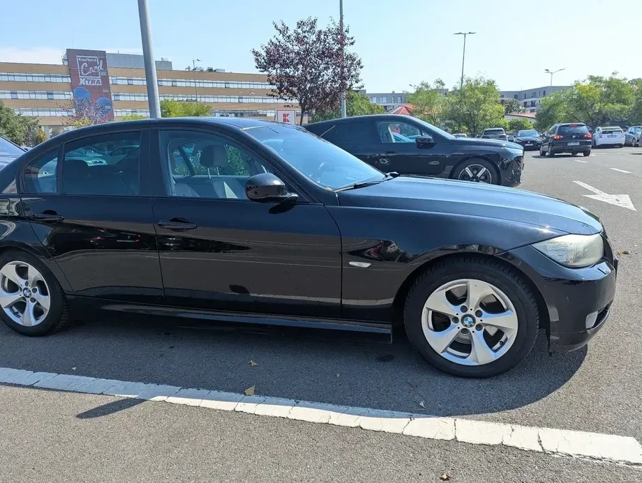 BMW Seria 3 E90/E91/E92/E93 — imagine 4
