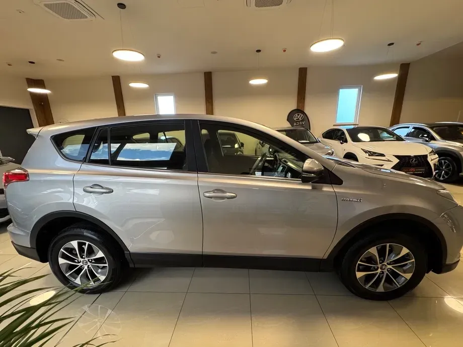 Toyota RAV4 IV 2.5 VVT-iE 4x2 Dynamic — imagine 5