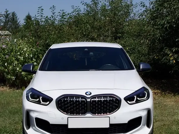BMW M1 M135i xDrive AT