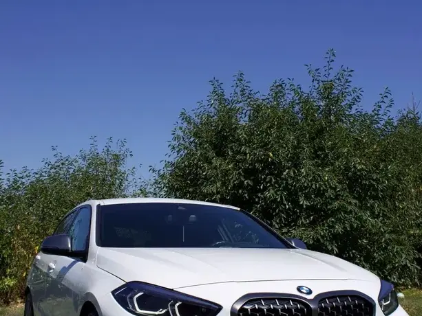 BMW M1 M135i xDrive AT