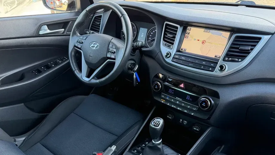 Hyundai Tucson blue 1.7 CRDi 2WD Style — imagine 5