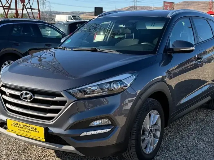 Hyundai Tucson blue 1.7 CRDi 2WD Style
