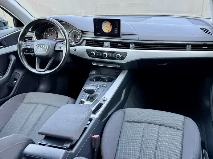 Audi A4 Avant B9