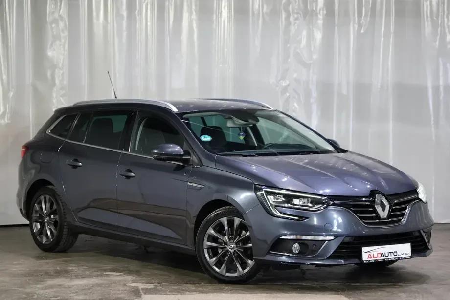Renault Mégane IV ENERGY dCi 110 Start & Stop Bose Edition — imagine 3