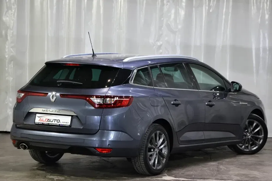 Renault Mégane IV ENERGY dCi 110 Start & Stop Bose Edition — imagine 2