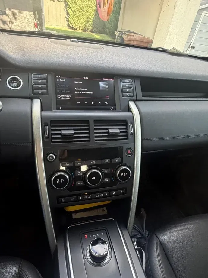 Land Rover Discovery Sport — imagine 4