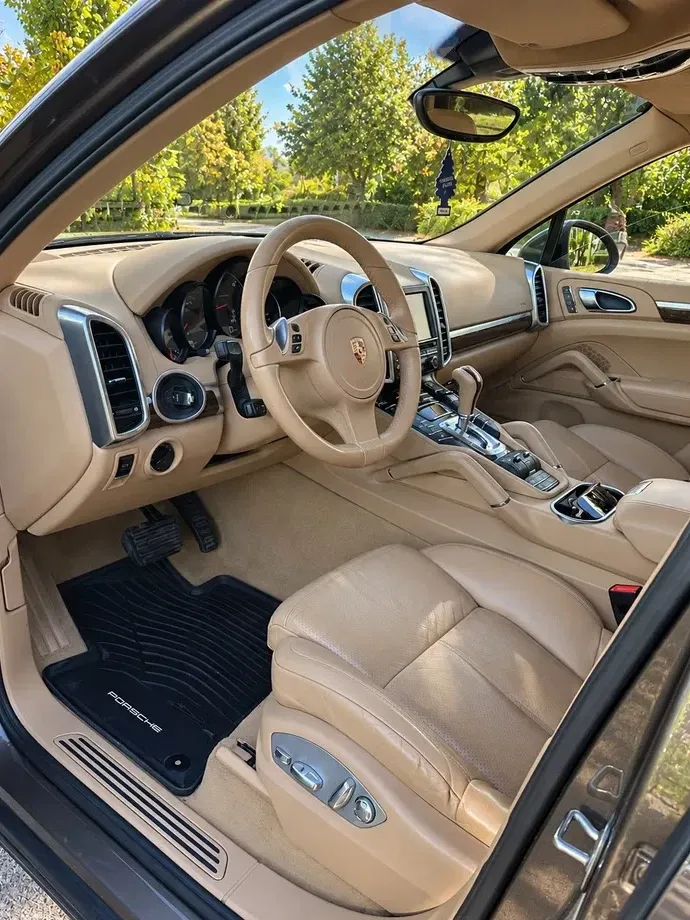 Porsche Cayenne — imagine 4