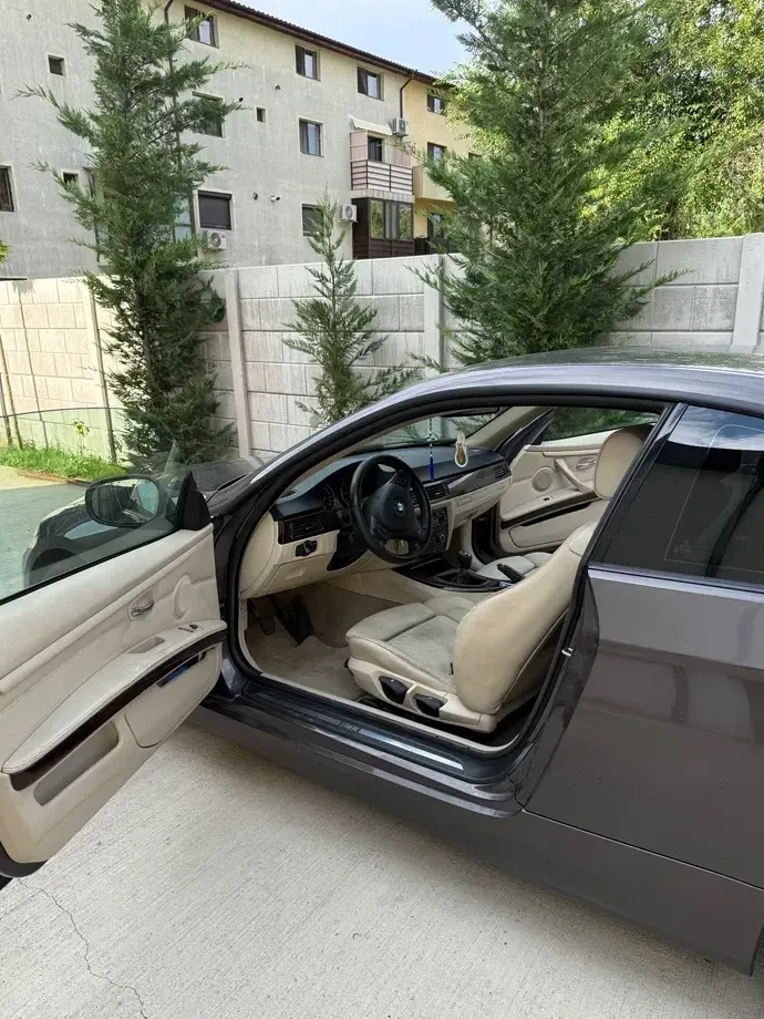 BMW Seria 3 E90/E91/E92/E93 320d — imagine 6