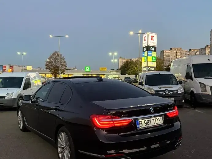 BMW Seria 7 G11/G12