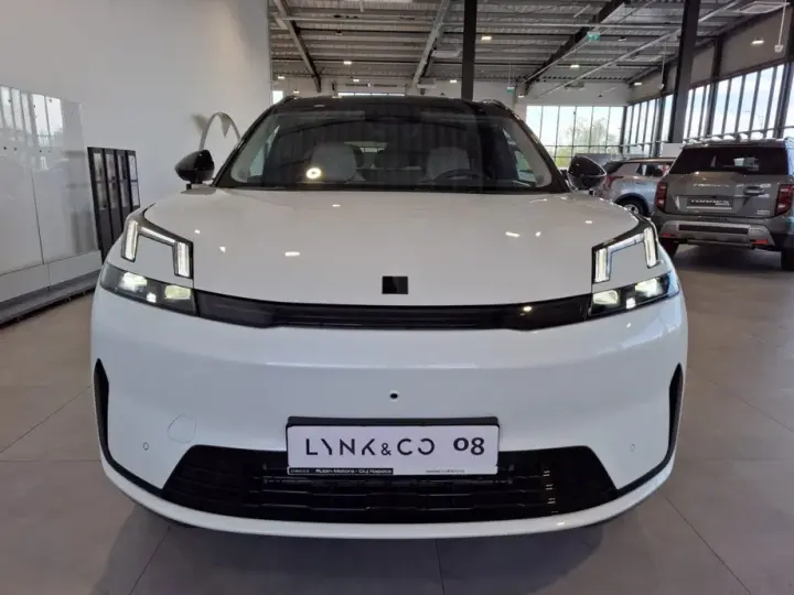 Lynk&Co 08