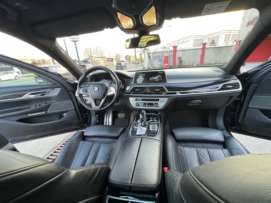 BMW Seria 7 G11/G12 [2015 - 2022] 750d xDrive — imagine 6
