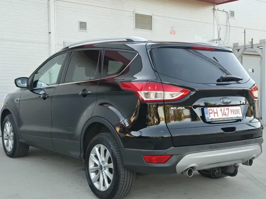 Ford Kuga II 2.0 TDCi 2x4 Titanium — imagine 4