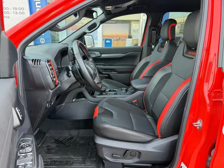 Ford Raptor — imagine 5