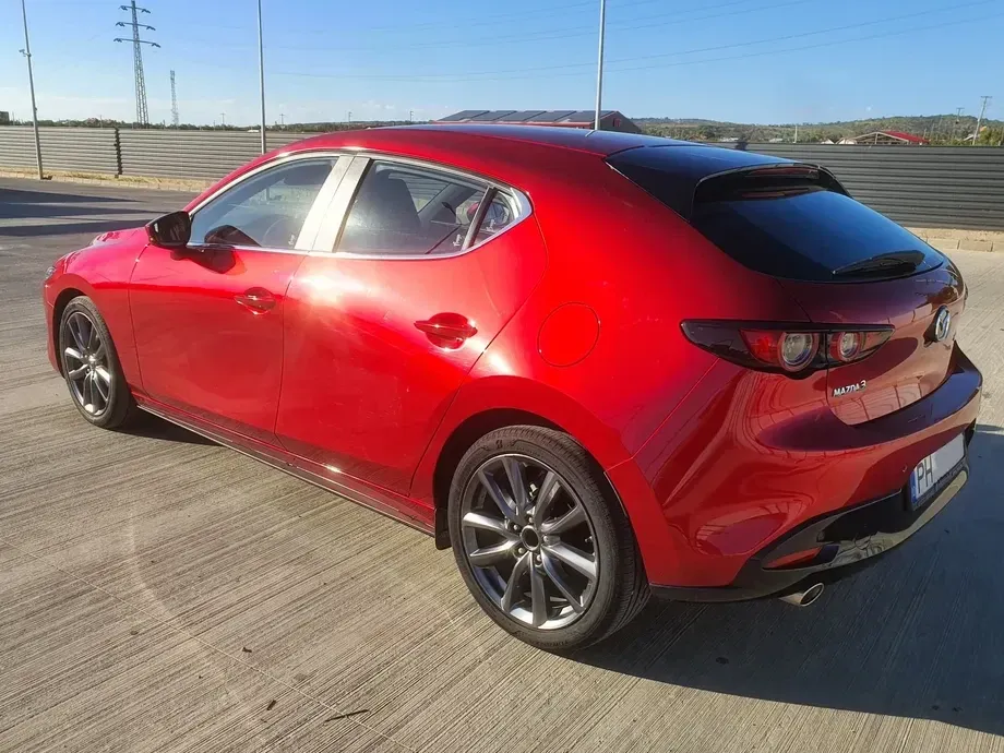 Mazda 3 IV G122 MHEV Plus — imagine 3
