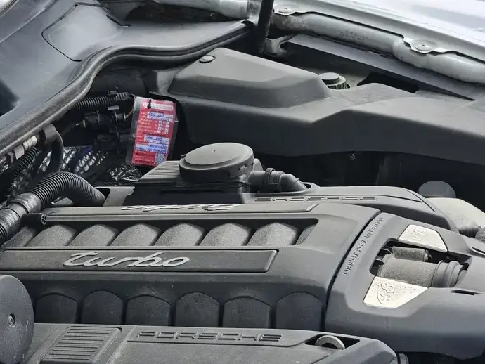 Porsche Cayenne Turbo V8 4.8L Aut.
