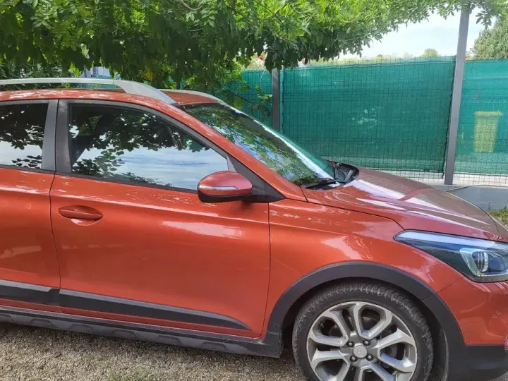 Hyundai i20 II 1.0 T-GDI M/T ISG LED Line