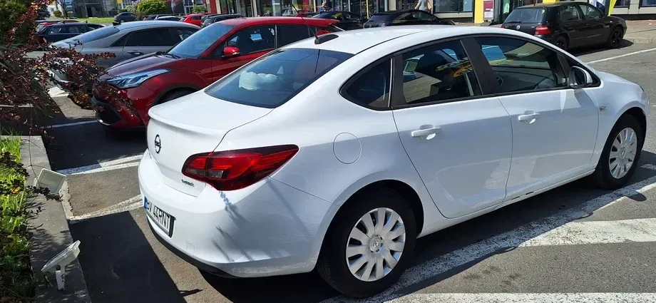 Opel Astra J 1.4 Turbo ECOTEC Enjoy — imagine 4