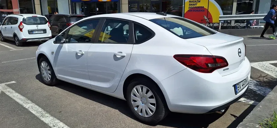 Opel Astra J 1.4 Turbo ECOTEC Enjoy — imagine 3