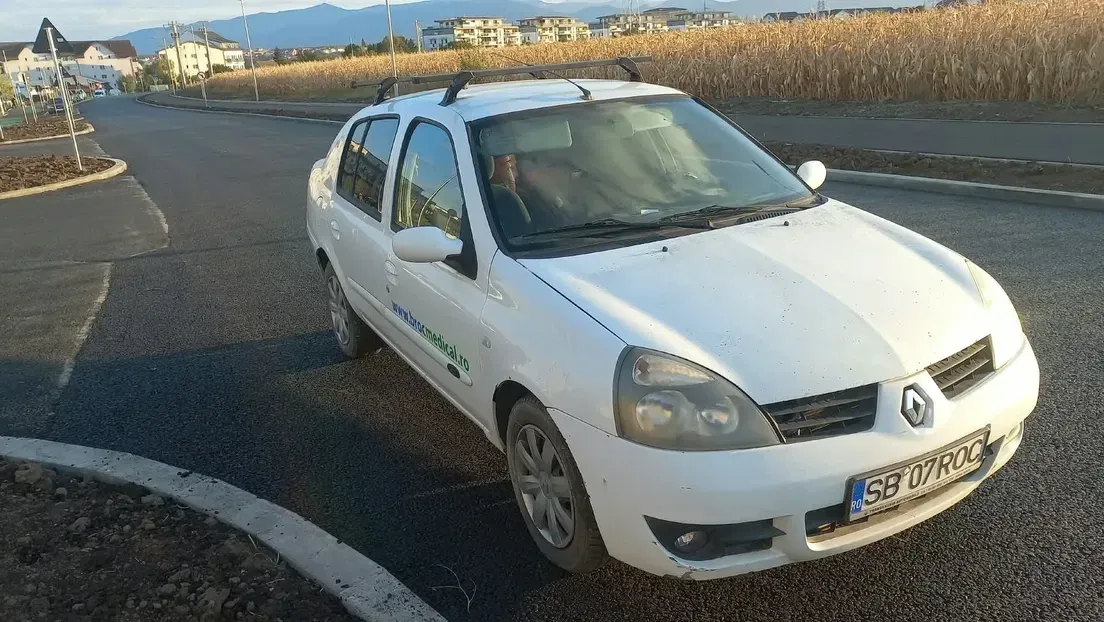 Renault Symbol — imagine 5