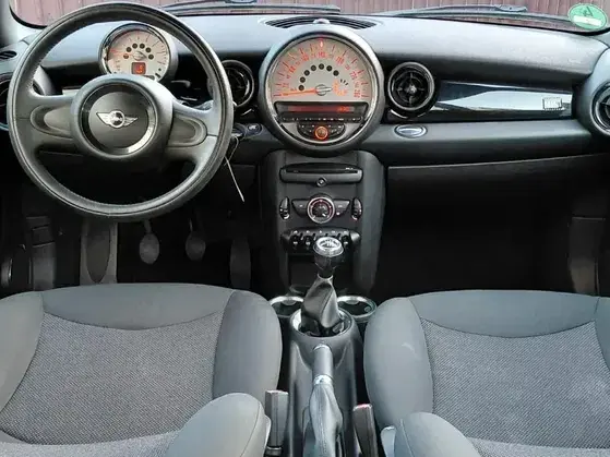 MINI ONE Minimalism