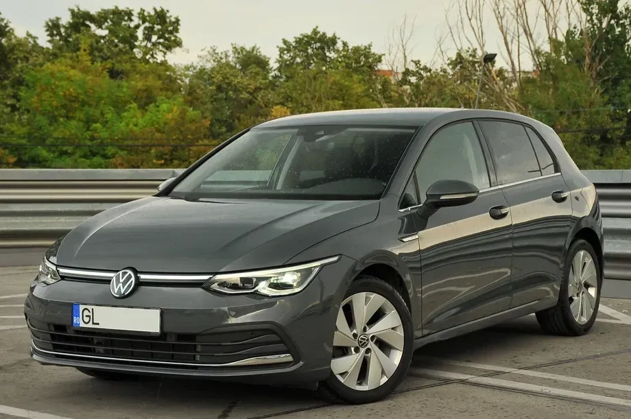 Volkswagen Golf — imagine 3