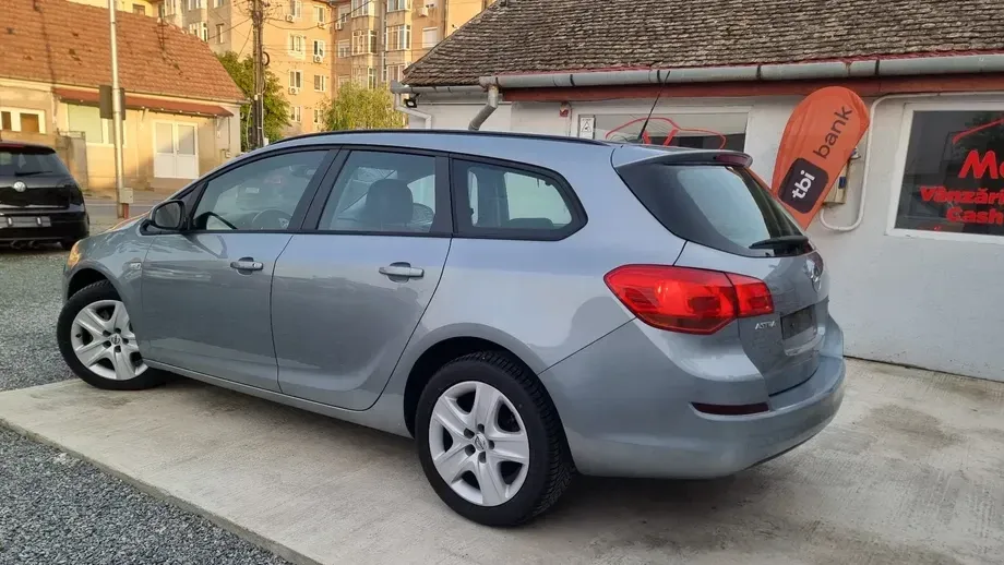 Opel Astra J 1.7 CDTI DPF 150 Jahre — imagine 4