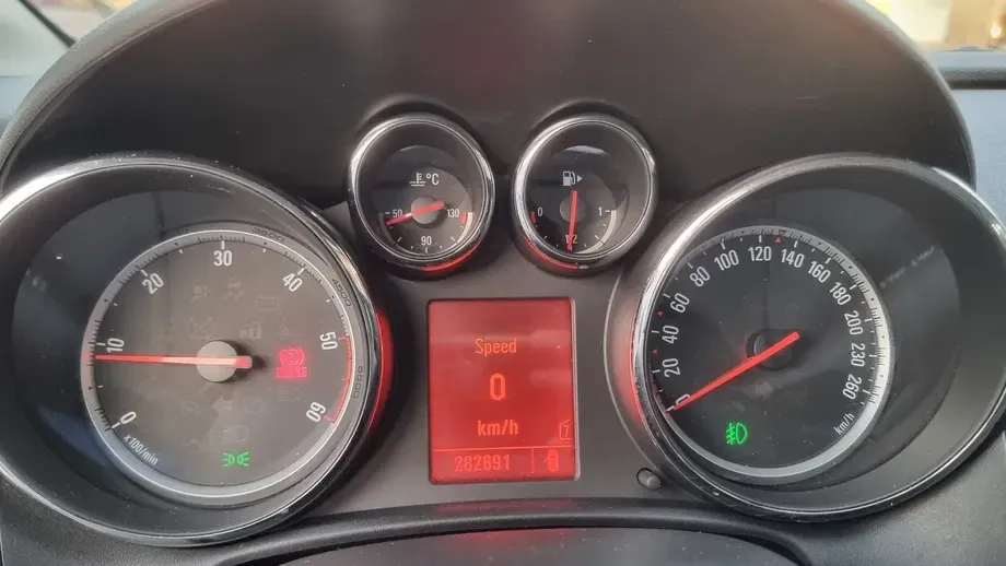 Opel Astra J 1.7 CDTI DPF 150 Jahre — imagine 6