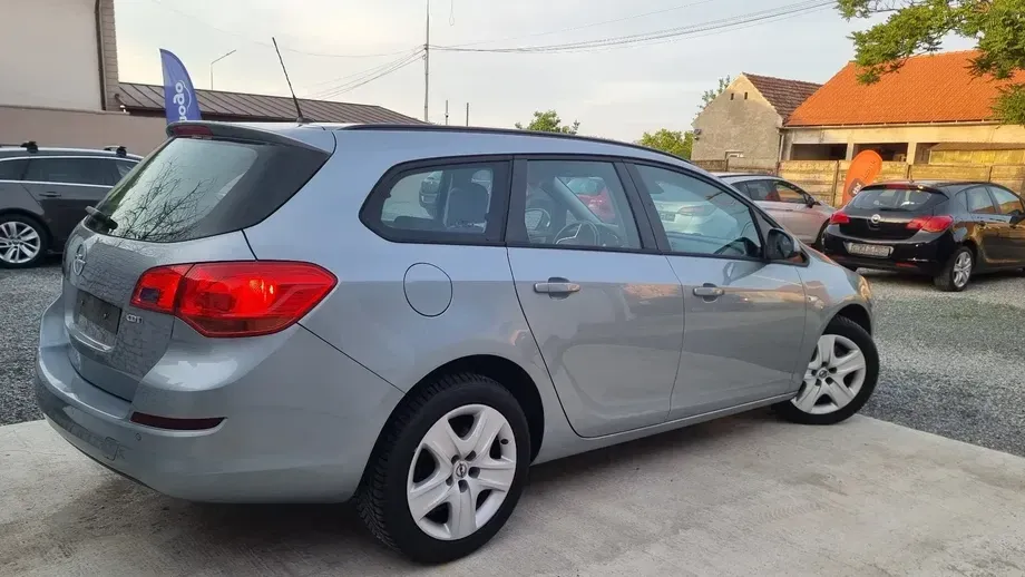 Opel Astra J 1.7 CDTI DPF 150 Jahre — imagine 3