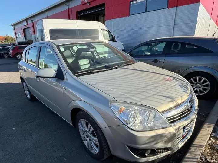 Opel Astra H
