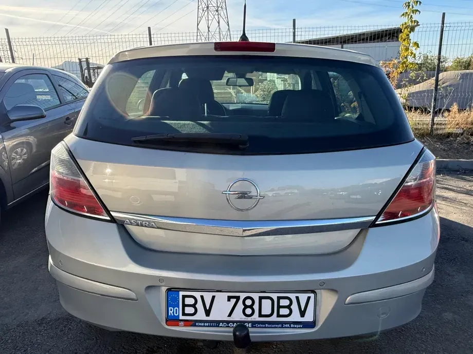 Opel Astra H — imagine 6