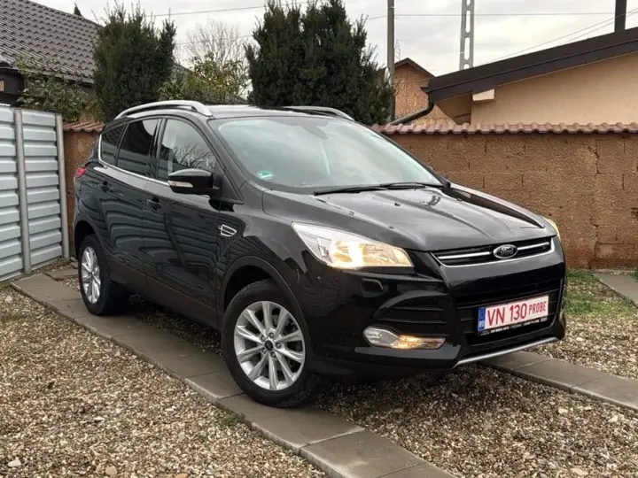 Ford Kuga II 1.5 EcoBoost 2x4 Titanium